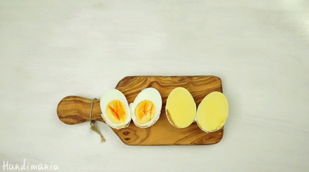 Lòng trắng trứng biến thành màu vàng ươm đẹp mắt chỉ với 1 mẹo vô cùng đơn giản - Ảnh 8.