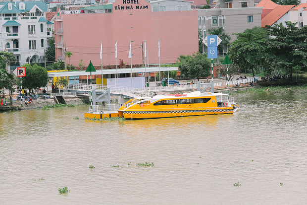Cận cảnh tuyến buýt đường sông với nội thất hiện đại lần đầu tiên chạy thử nghiệm ở Sài Gòn - Ảnh 16.