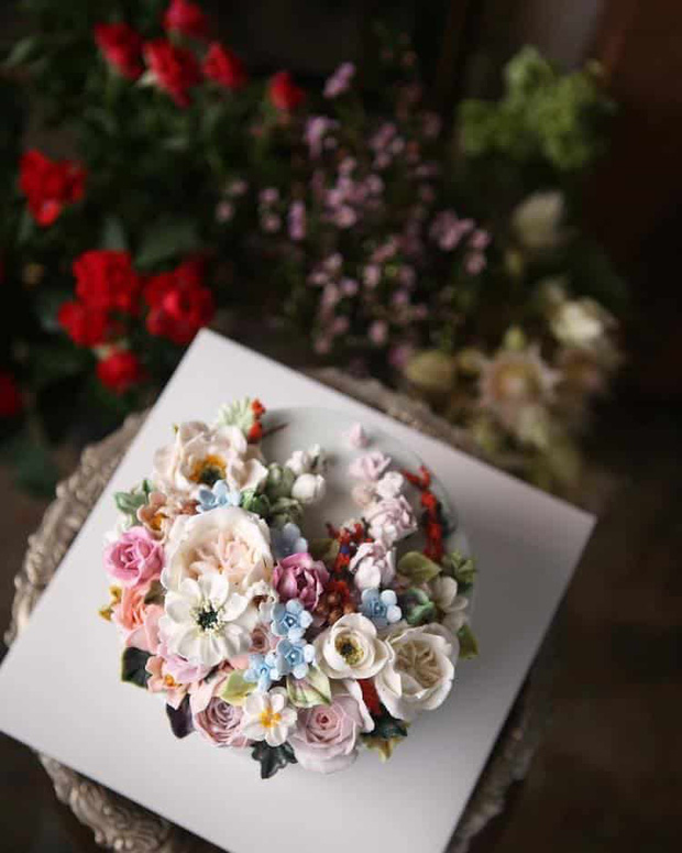 Bộ sưu tập bánh cưới hoa cỏ đẹp như thật của đầu bếp Hàn Quốc - Ảnh 7.