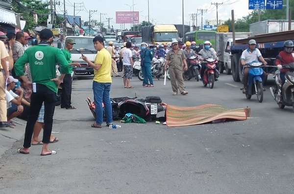 Grabbike, tai nạn giao thông, container cán chết người, Sài Gòn