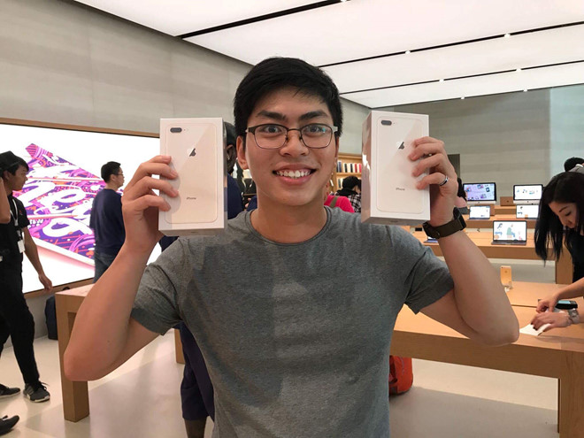 iPhone 8 len ke ngay dau o Singapore: Khong con chen lan hinh anh 2