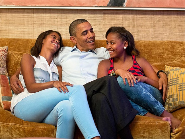 Nói không với tivi và đi ngủ lúc 8h tối - Hai nguyên tắc dạy con của vợ chồng Obama - Ảnh 4.