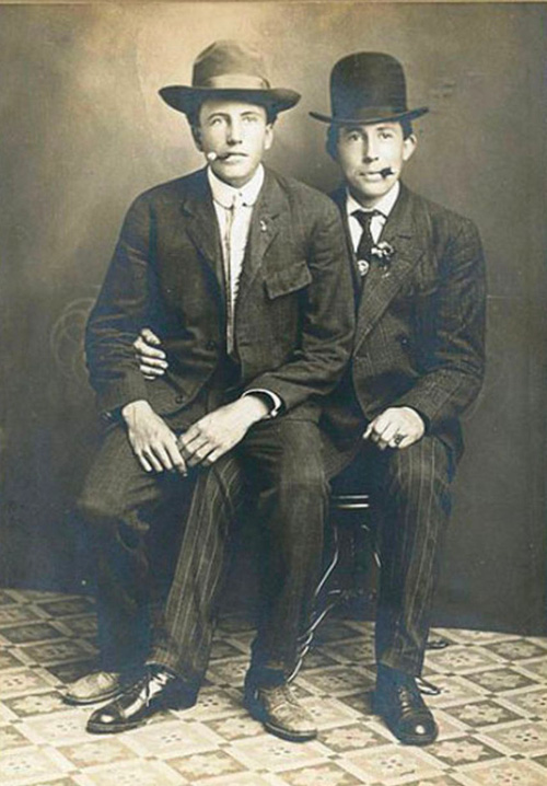 Những hình ảnh thân mật của các chàng trai cách đây 100 năm: Đồng tính không phải trào lưu - Ảnh 8.