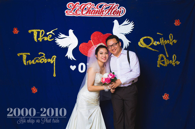 Độc nhất vô nhị: Chụp một lần, cặp đôi tái hiện được tất cả các kiểu lễ cưới Việt Nam trong 100 năm qua! - Ảnh 16.