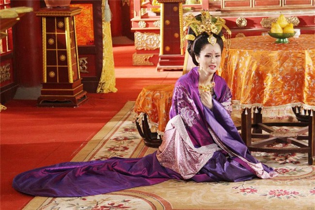 Hoàng hậu xinh đẹp mà vô đạo bậc nhất Trung Hoa xưa: Vu oan em gái để cướp ngôi, ngoại tình với thái giám, hãm hại vua - Ảnh 8.