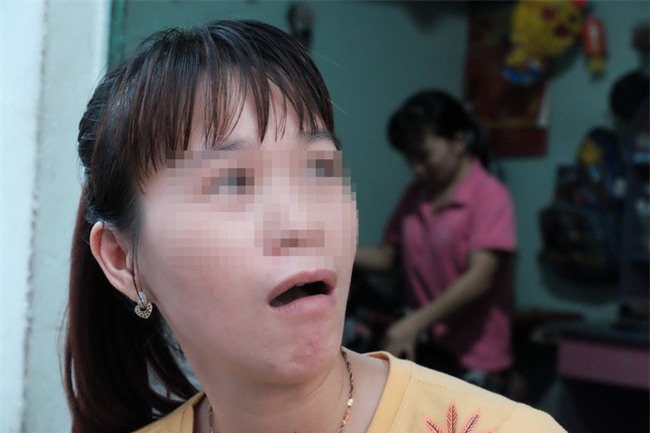 Phụ huynh trẻ bị bảo mẫu bạo hành dã man ở Sài Gòn: “Nhiều lần tôi đề nghị xem camera nhưng cô đều từ chối - Ảnh 11.